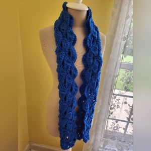 Crochet Blue Circle Scarf